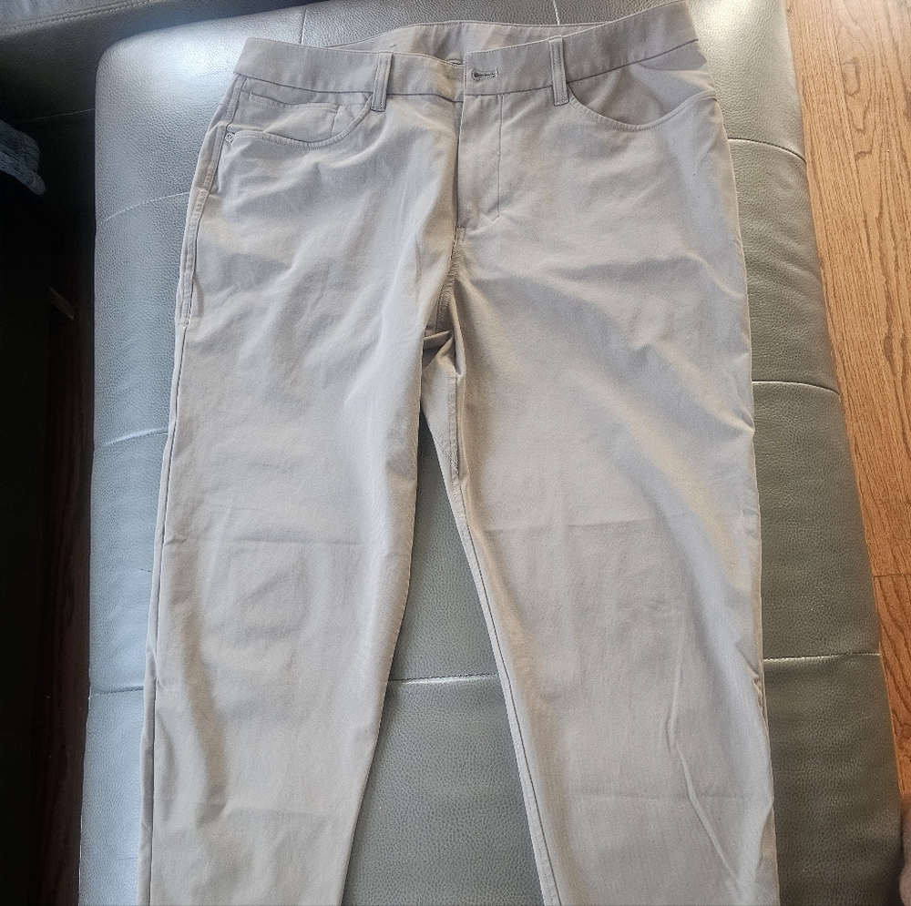 Lululemon ABC 5 Pocket Slim Fit